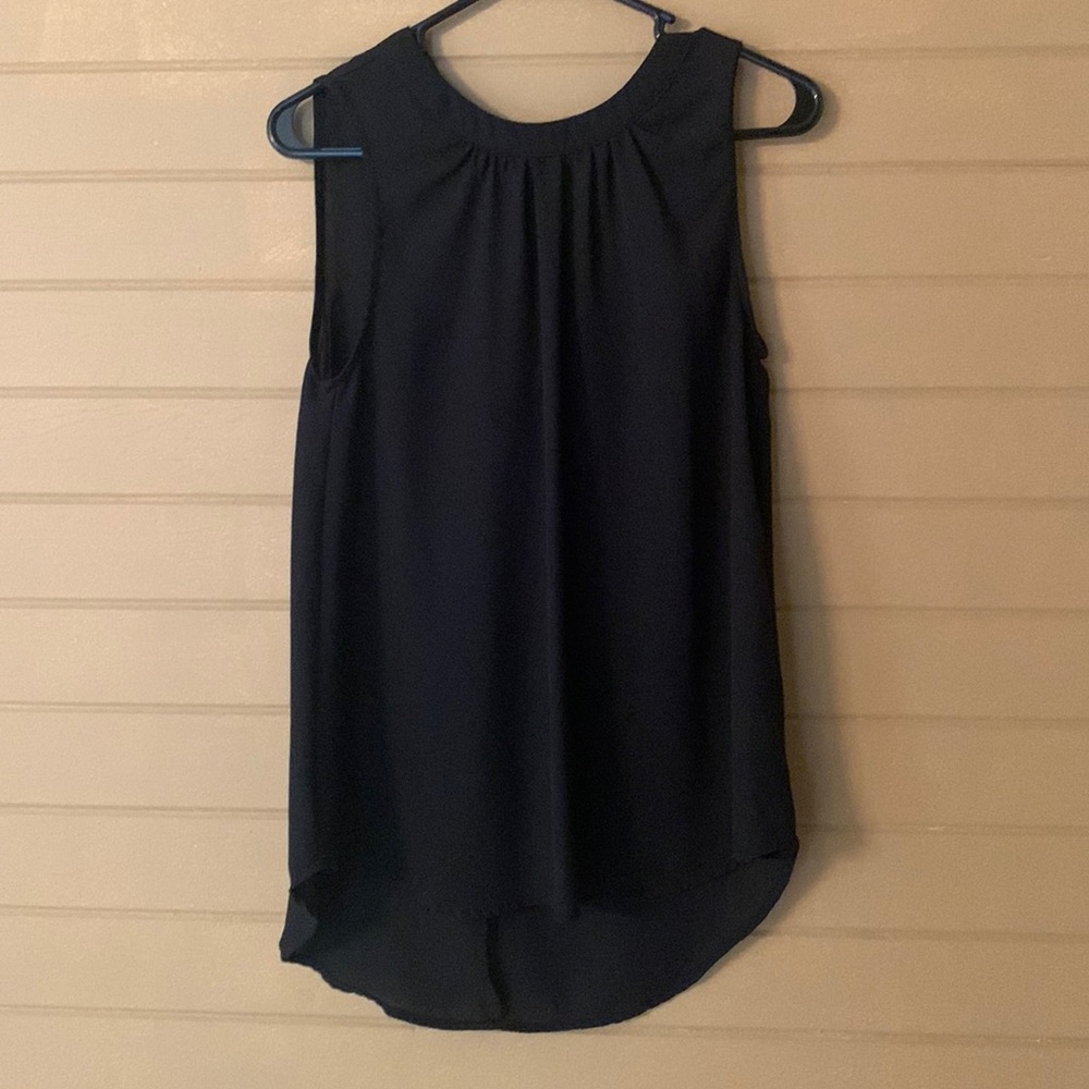 Women’s Sleeveless Black Top